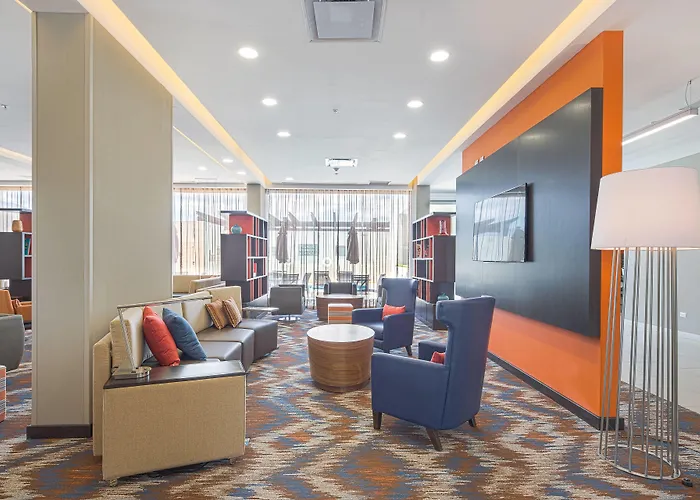 Courtyard By Marriott Saltillo
